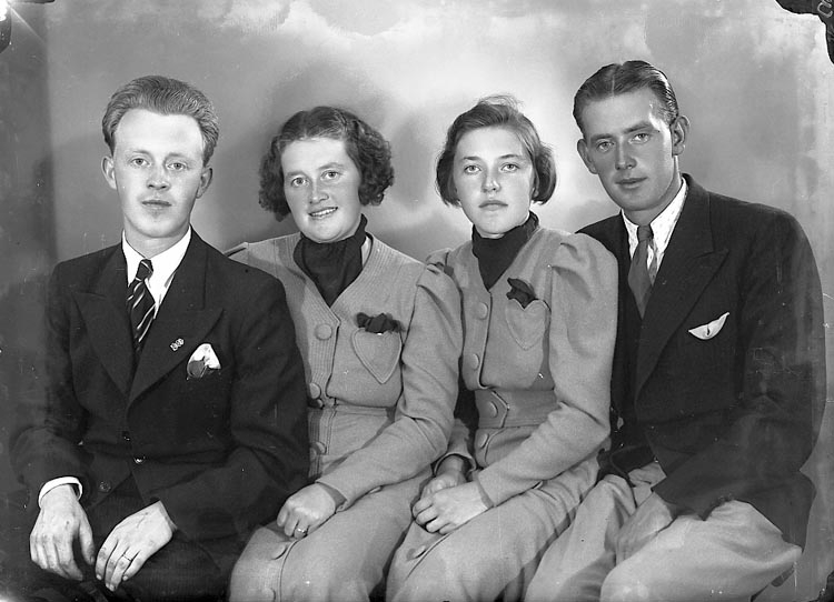 Enligt fotografens journal nr 6 1930-1943: "Alfredsson, Elsa, Granebo, Ödsmål".