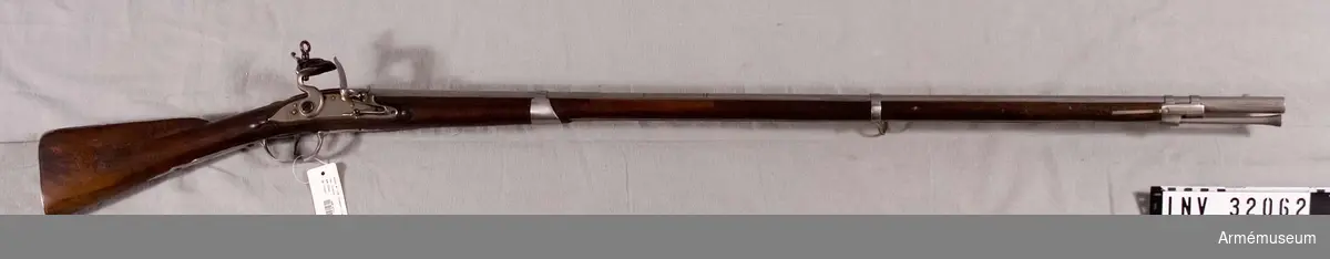 Musköt med flintlås. Rel. l:65,2 kaliber. 1746-1763.