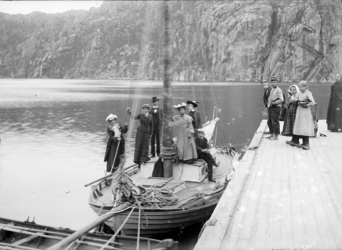 Dampskipskaien ved Holmen i Jøssingfjord