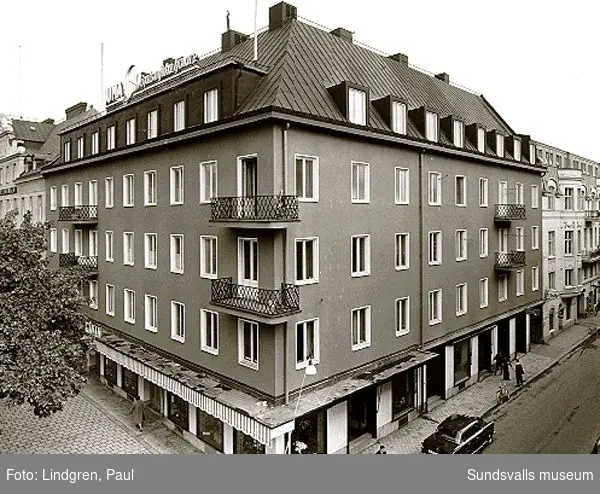Kyrkogatan 16. Här fanns restaurang Vängåvan och nattklubben Marina. Fastighetenen uppfördes 1930.