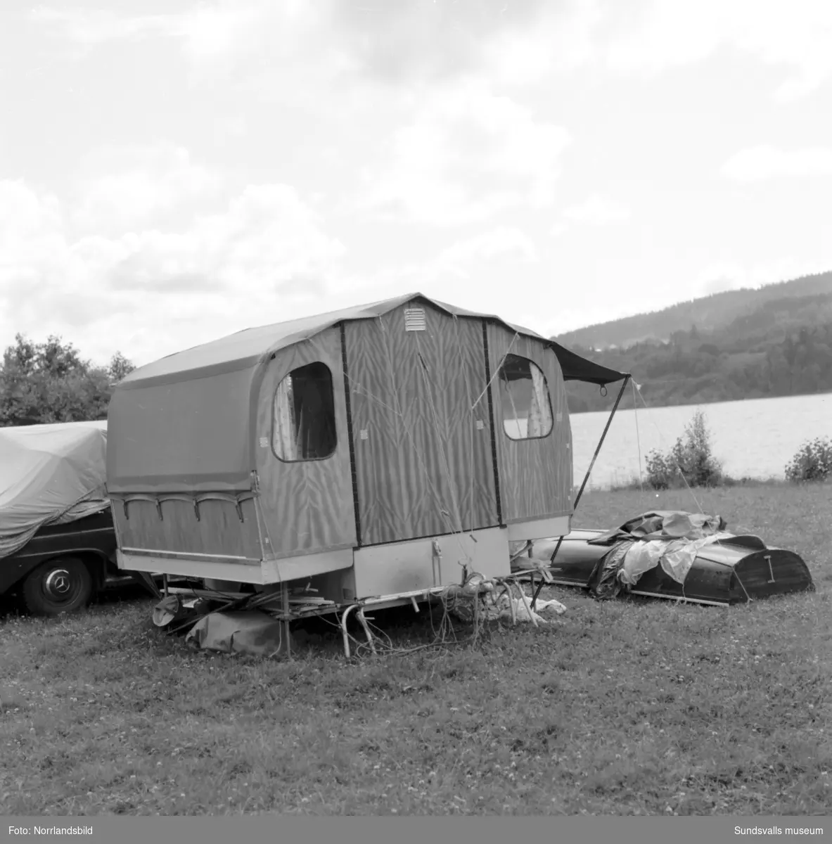 Kävsta camping har fått nya övernattningsstugor. Sista bilden visar Ulla Sjödin som förestod kafé och kiosk.