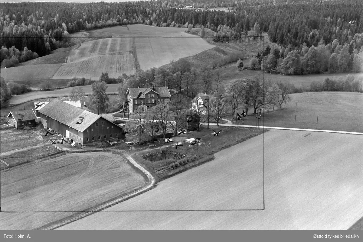 Eidsberg Pleiehjem,  i Eidsberg, flyfoto fra 27. mai 1957.
