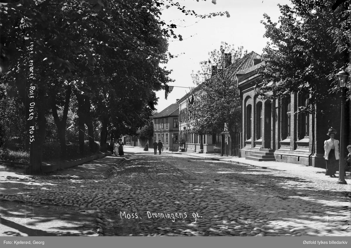 Gateparti fra Dronningensgate i Moss 1909.