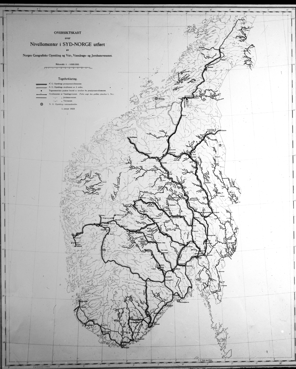 BASISMÅLINGER, NIVELLEMENT: Oversiktskart over nivellementer i Syd Norge, utført 1928.