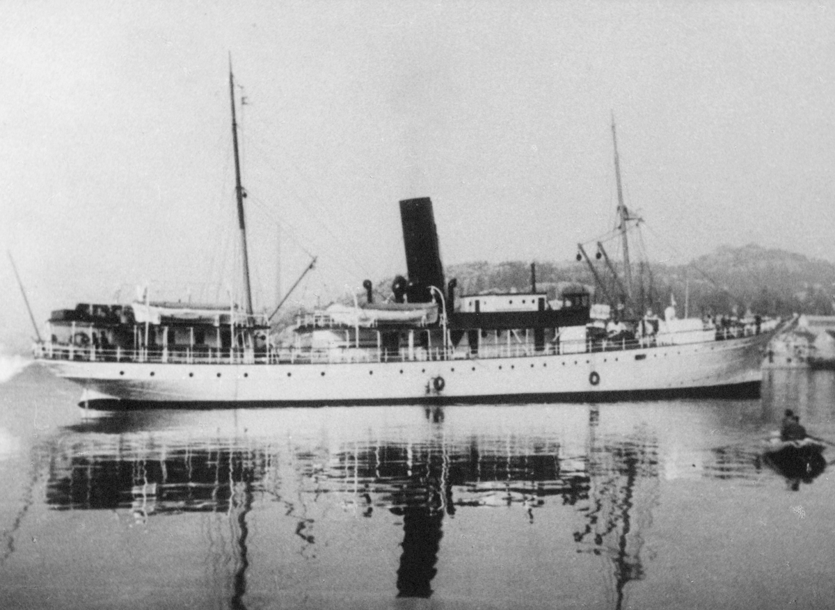 transport båt, eksteriør, D.S. Dronningen, Oslo-Bergen