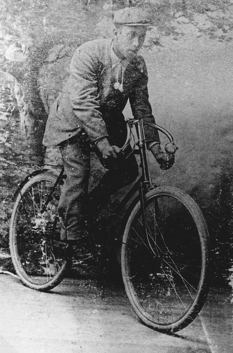 Hjalmar Jørgensen var en av Lørenskogs første syklister.