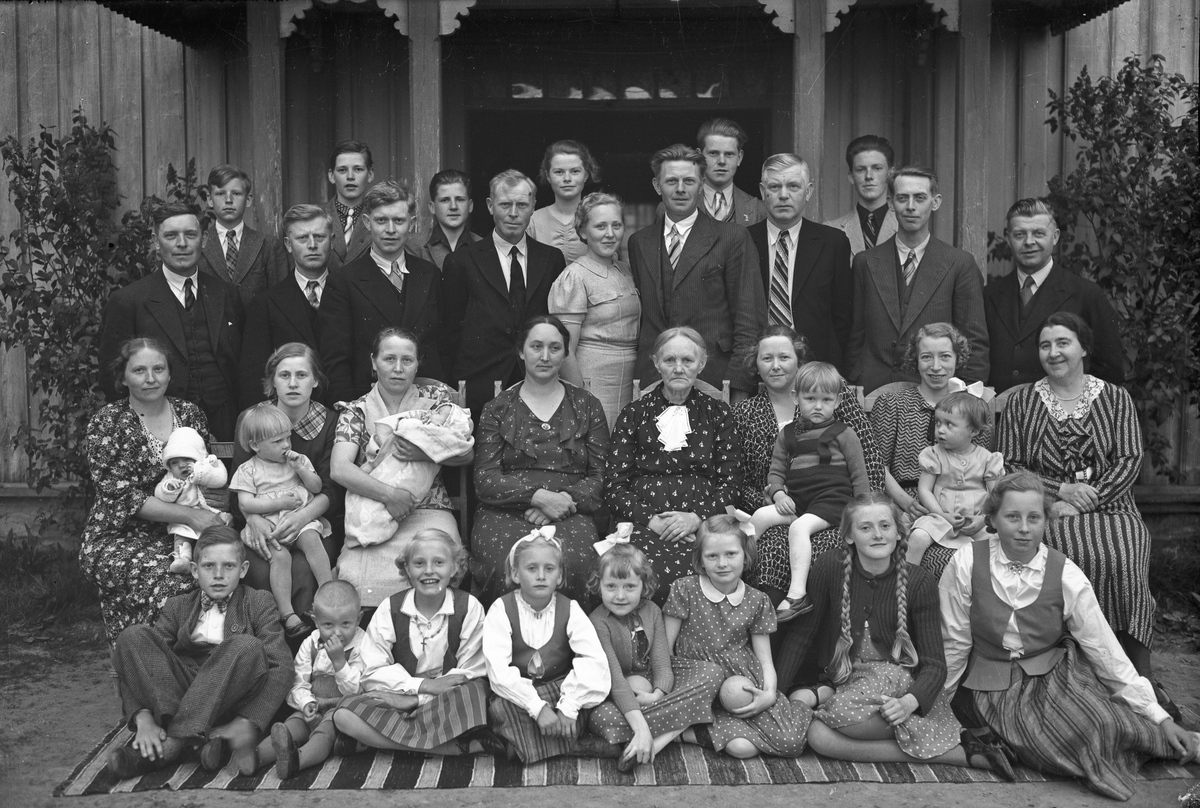 Familien Hoel, juni 1939. 75-årsdagen til Anna Hoel.