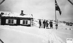 Påsketur, Eidsvåg. Sjølihytta ved påsketider.