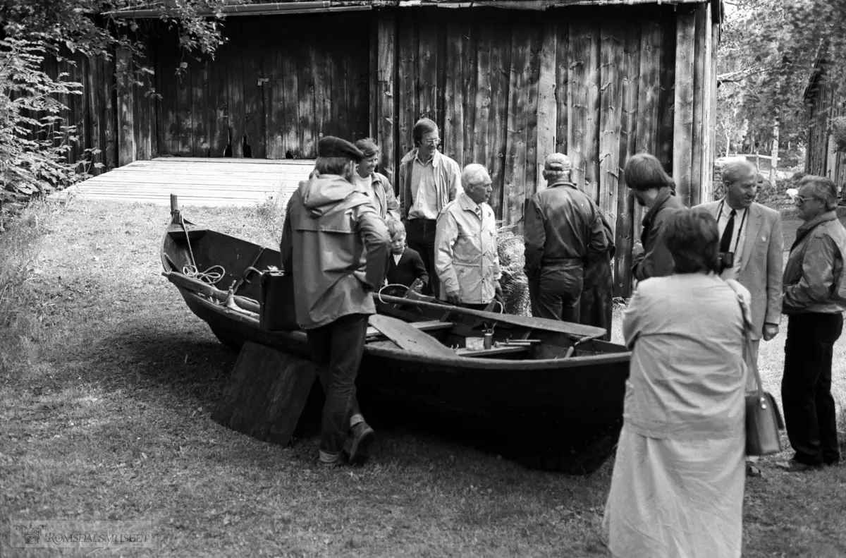Nesjestranda Husmorlag med flere på Romsdalsmuseet 1984.