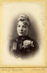 Josefine Schistad f. 1868 i Vadsø. Til USA. Gift tre ganger.