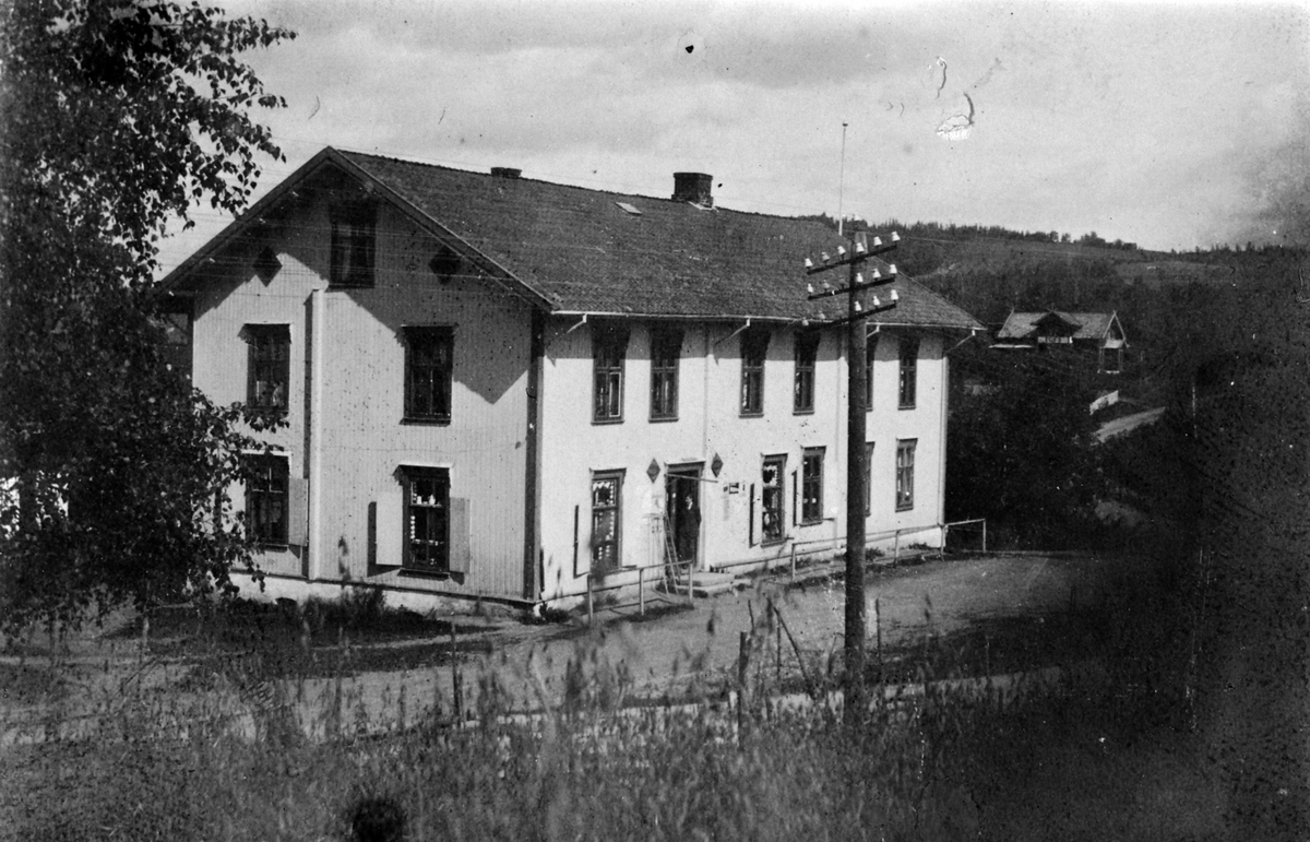 Eksteriør, landhandel, Gaupen, Ringsaker, 1918-20.