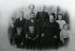 Familien Hans og Anna Isaksen, Gamvik. 1920.
