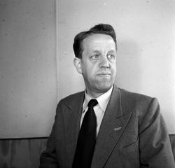 HAMAR JERNSTØPERI OG MEK. VERKSTED, HAM-JERN, PORTRETT UKJEN