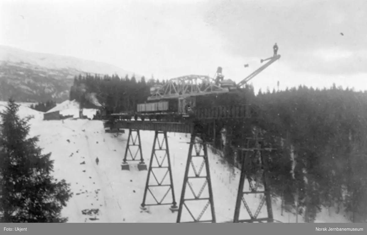 Røttesdal viadukt : montering av 4. spenn