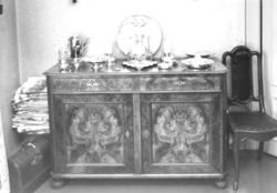 BuffetFra dr. Eivind S. Engelstads storgårdsundersøkelser 1