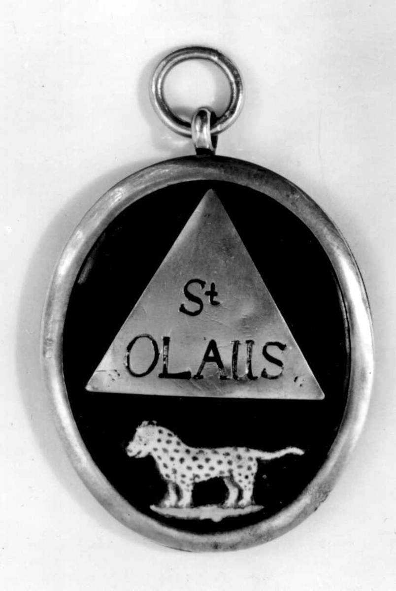 Frimureremblem draktmerke for medlemmer av logen St. Olaus til den hvide Leopard etter 1780.